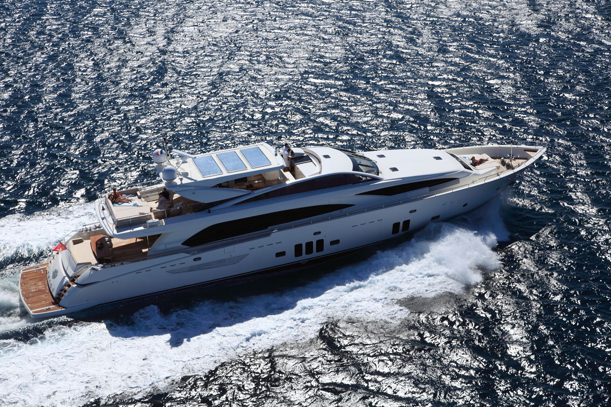 Motor yacht ARION -  Cruising.jpg