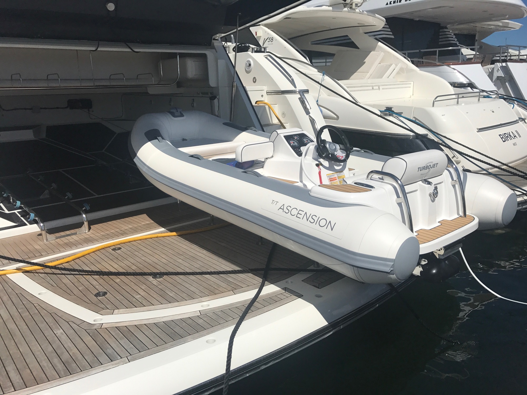 Motor yacht ASCENSION -  012.JPG