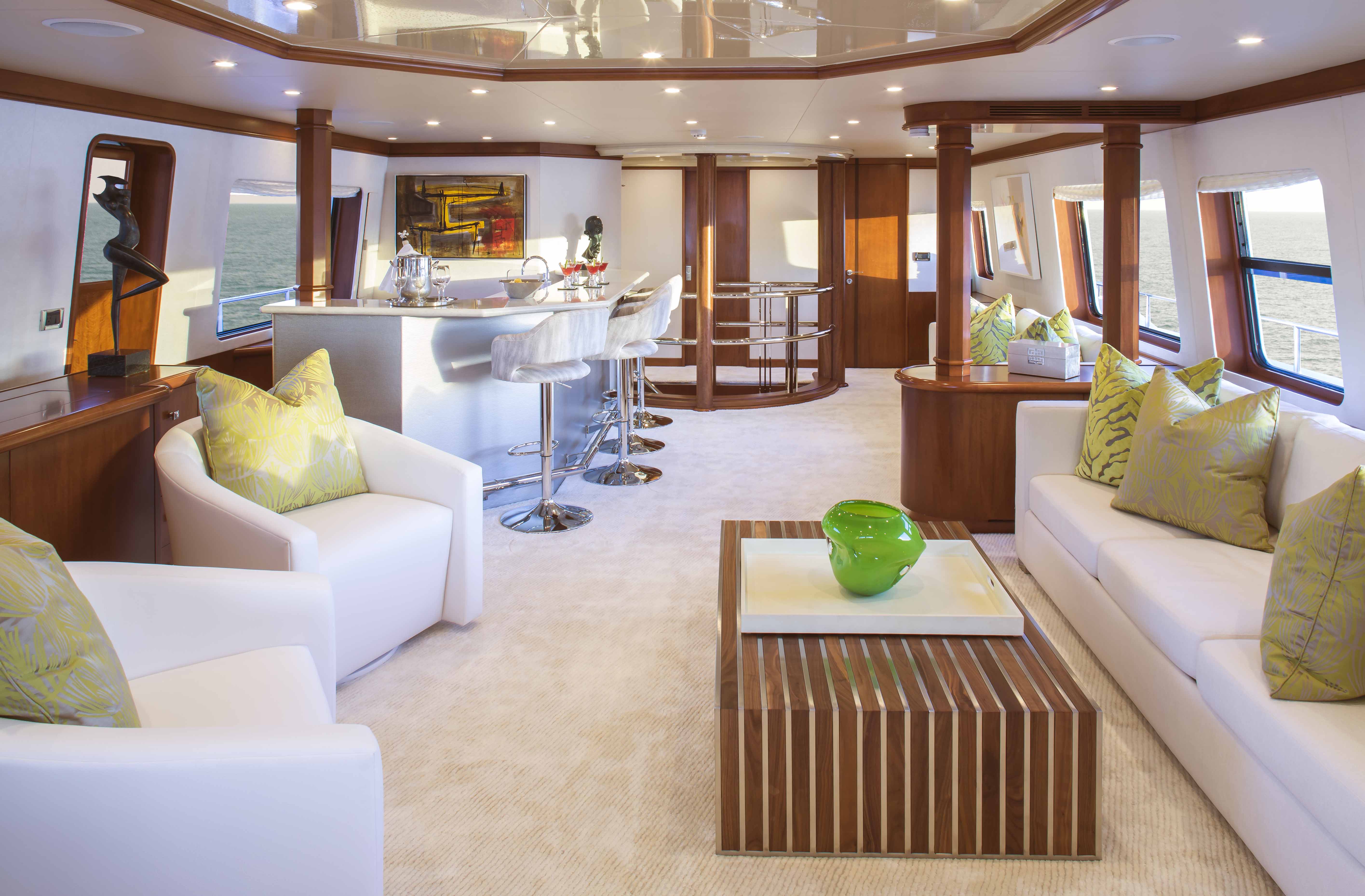 Motor yacht AT LAST - Skylounge Forward.jpg