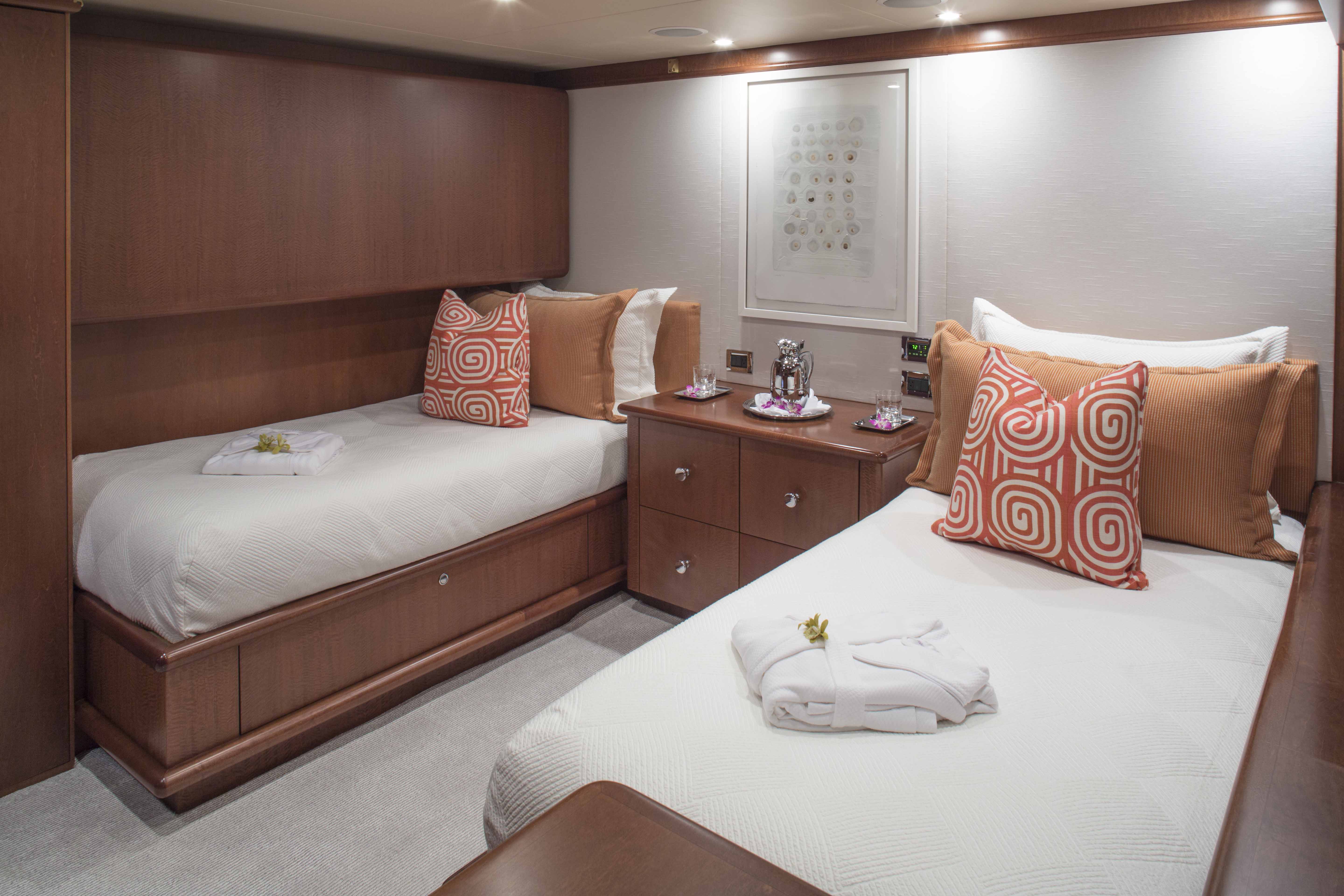 Motor yacht AT LAST - Twin Cabin.jpg