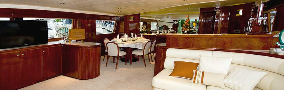 Motor yacht AUSPRO -  Salon and Dining.jpg