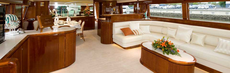 Motor yacht AUSPRO -  Salon.jpg