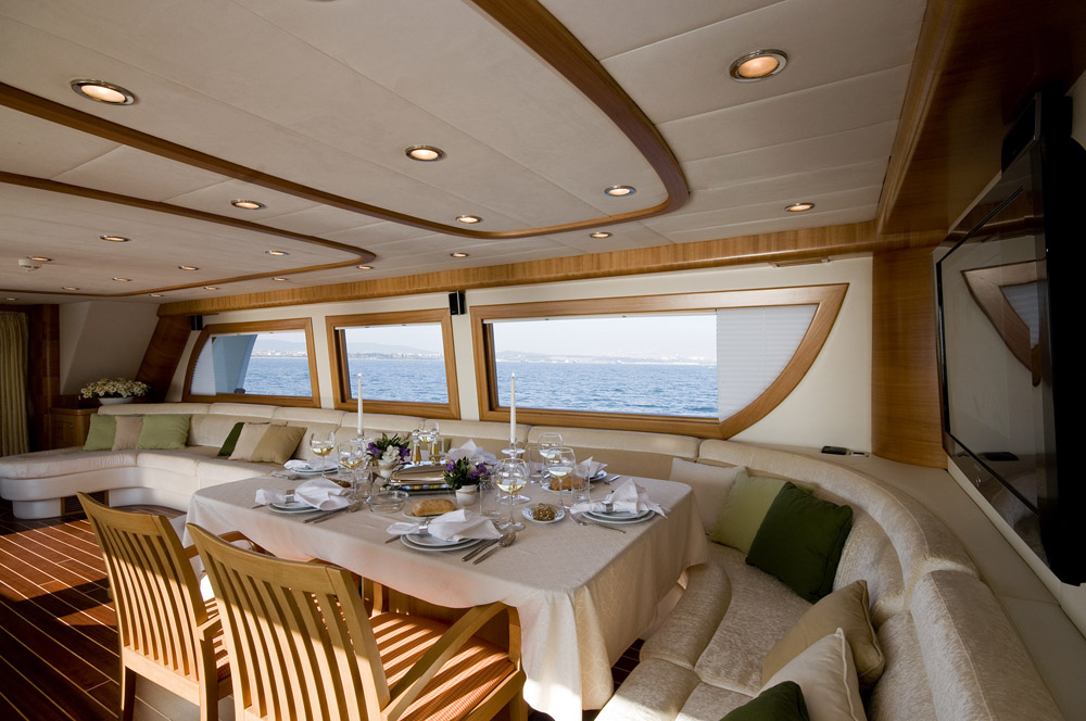 Motor yacht AZMIM -  Formal Dining.jpg