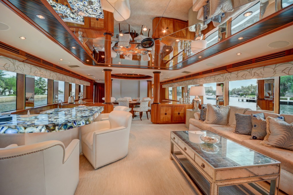 Motor yacht CRESCENDO - Salon 2.jpg