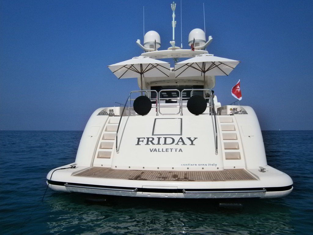 Motor yacht FRIDAY -  Aft View.JPG
