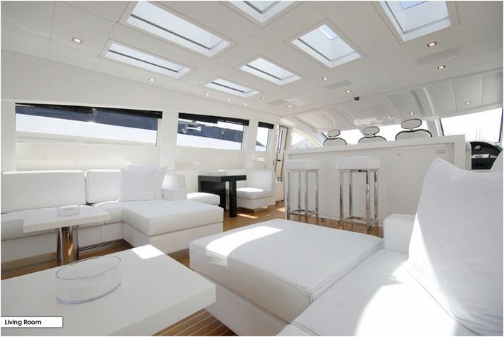 Motor yacht FRIDAY - Salon.jpg