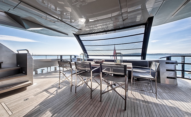 Motor yacht FUSION - 003.jpg
