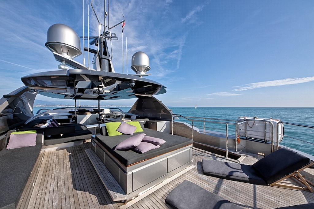 Motor yacht FUSION - 011.jpg