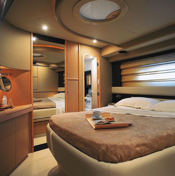 Motor yacht GURU -  Master Cabin.jpg
