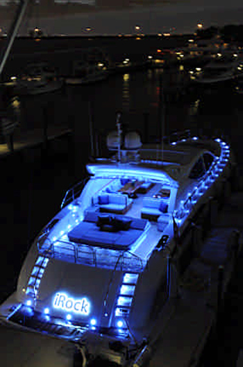 Motor yacht IROCK -  At Night.jpg