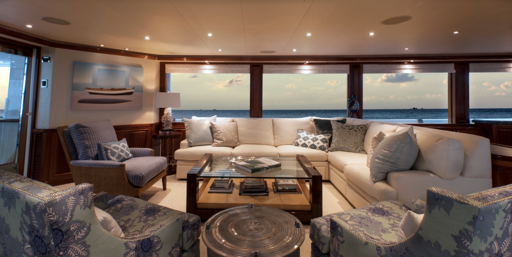 Motor yacht KEMOSBE - Salon lounge.jpg