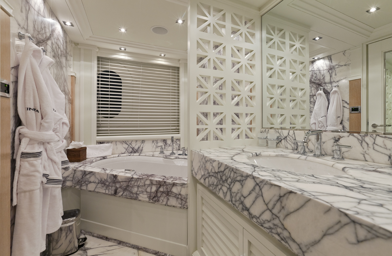 Motor yacht KINTA -   VIP Cabin Ensuite.jpg