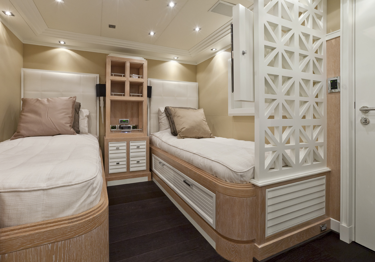 Motor yacht KINTA -  Twin Cabin.jpg
