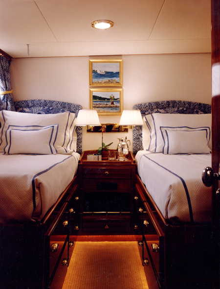 Motor yacht Keldi -  Twin Cabin.jpg
