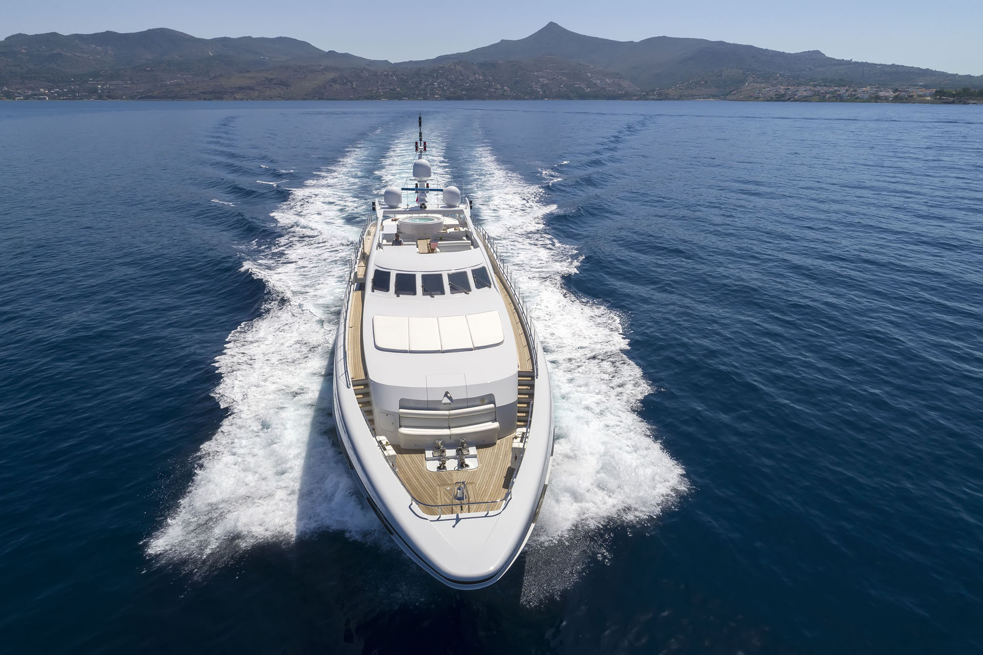 Motor yacht L'EQUINOX -  Bow view.jpg