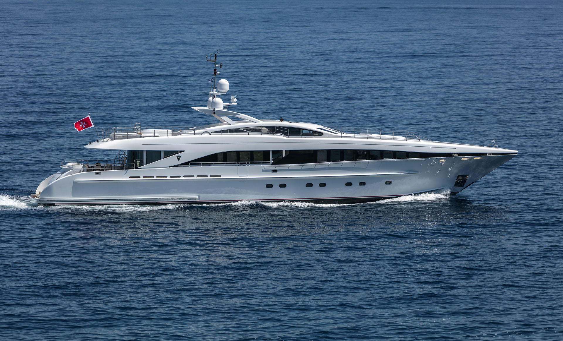 Motor yacht L'EQUINOX -  Main.jpg