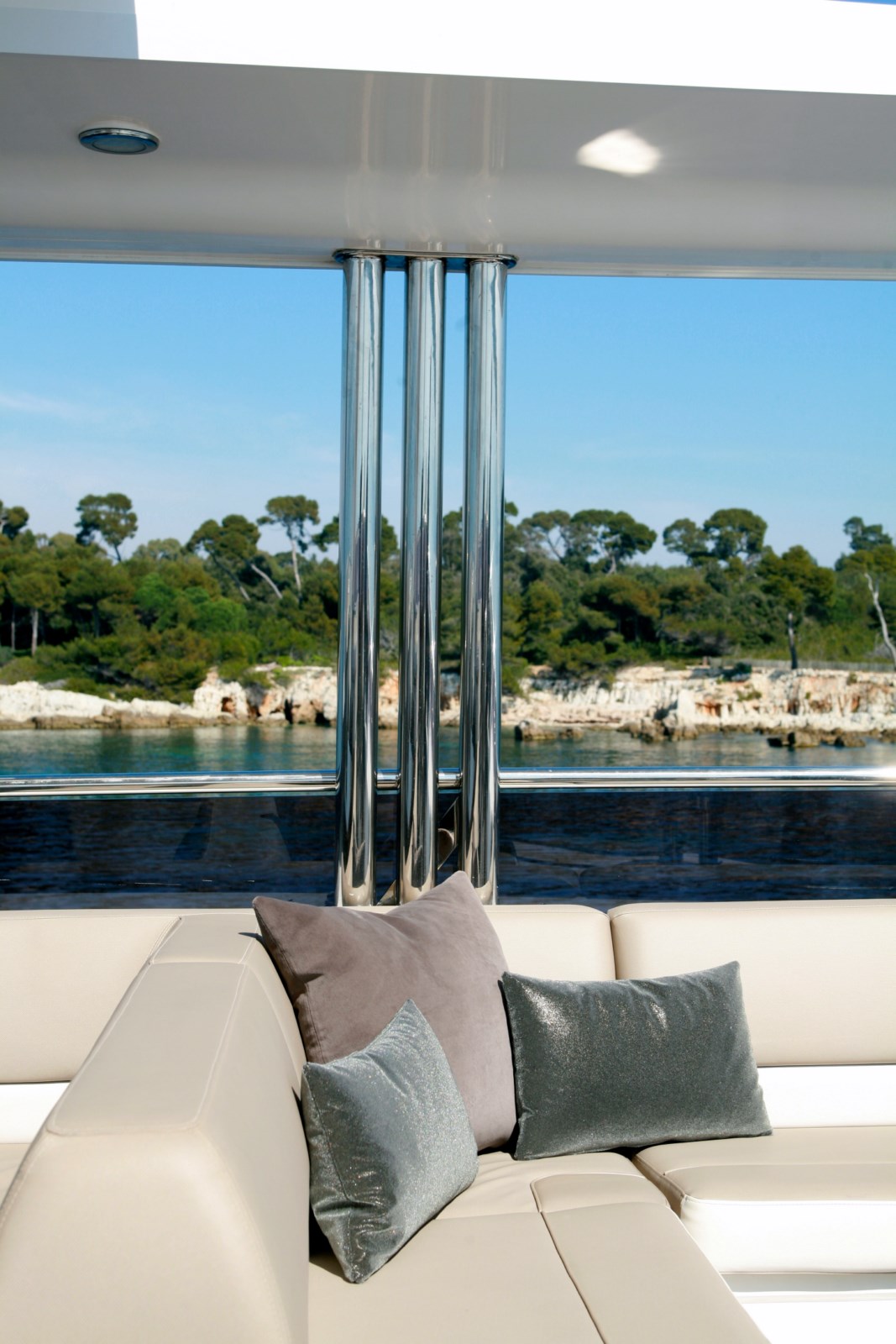 Motor yacht LADY BEATRICE - Exterior Detail.jpg