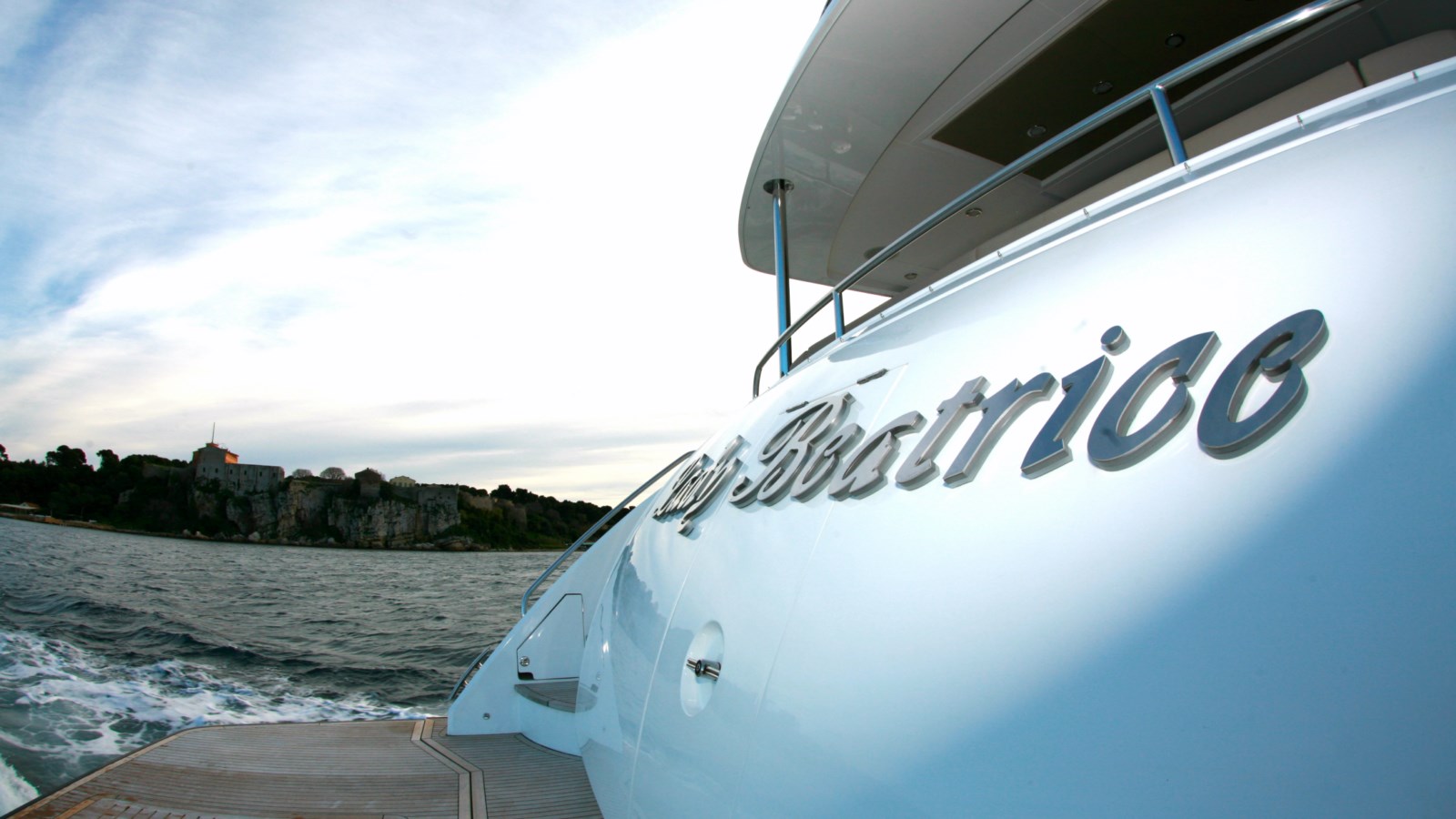 Motor yacht LADY BEATRICE - Swim Platform.jpg