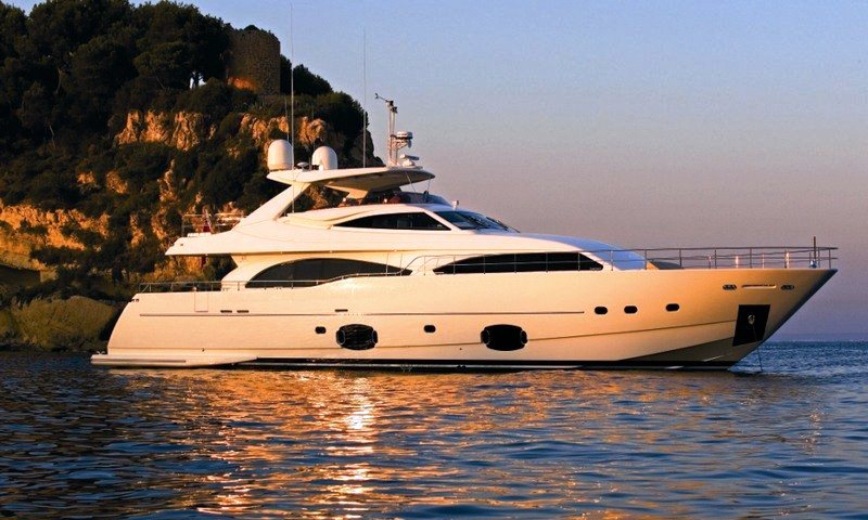Motor yacht LADY CHATTERLEY -  Main.jpg