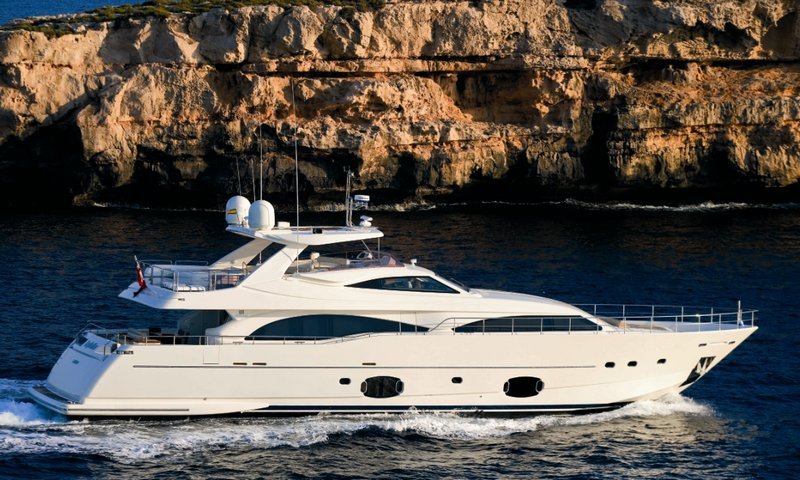 Motor yacht LADY CHATTERLEY -  Profile.jpg