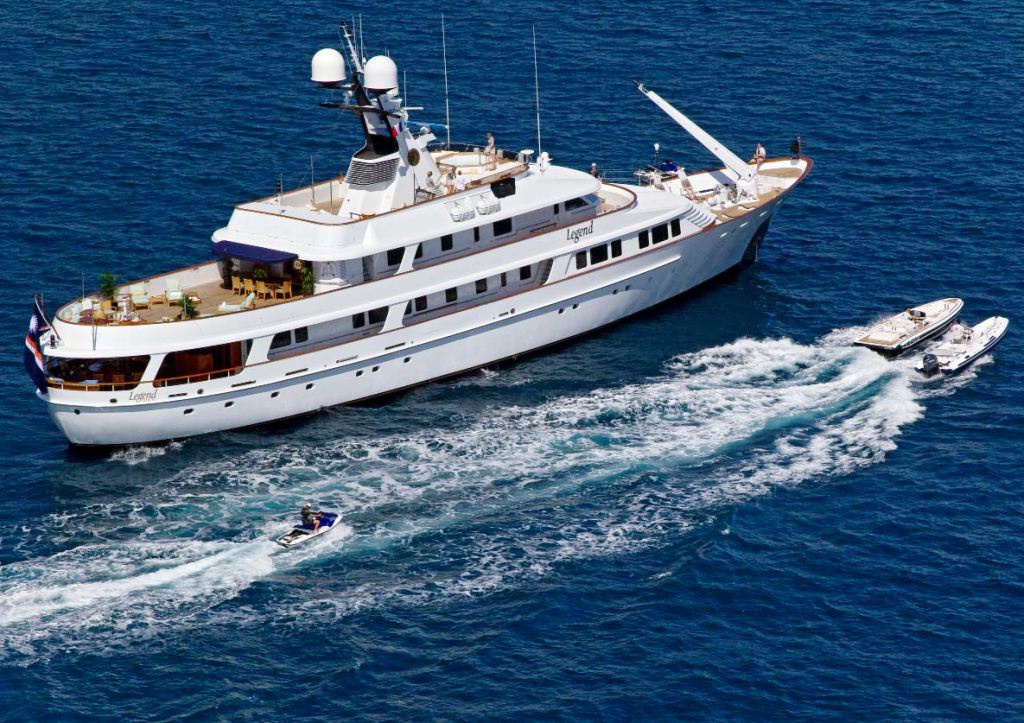 Motor yacht Legend.jpg