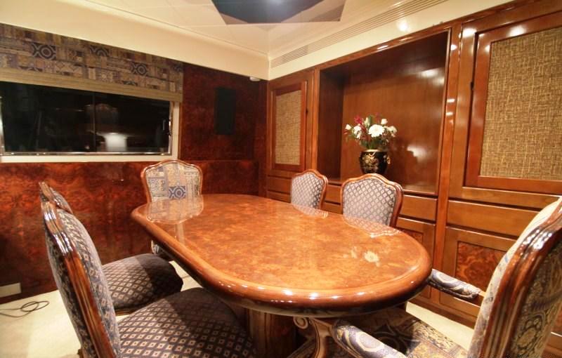 Motor yacht MERCEDES - Formal Dining.jpg
