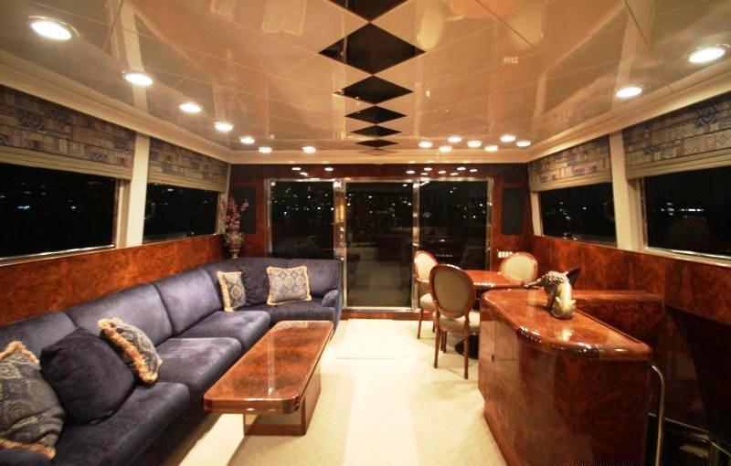 Motor yacht MERCEDES - Salon looking Aft.jpg