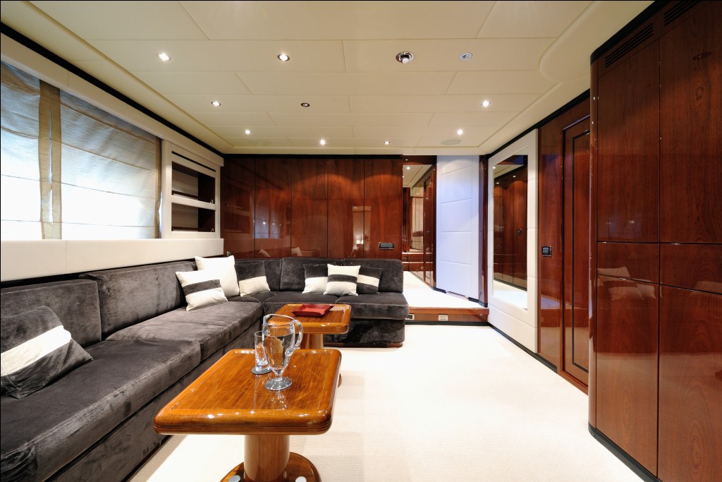 Motor yacht MOSKING - Interior Salon.jpg