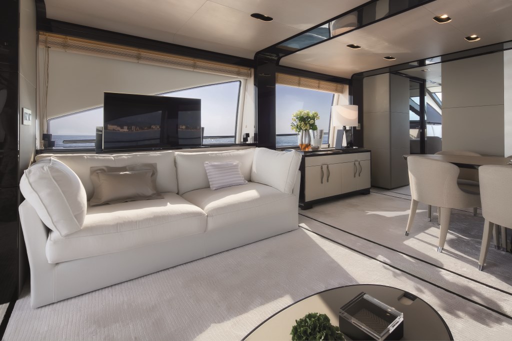 Motor yacht NORTH STAR - Salon Sofa.jpg