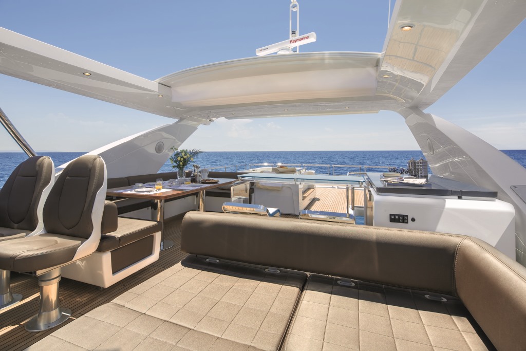 Motor yacht NORTH STAR - Sundeck looking Aft.jpg
