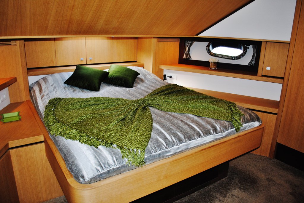 Motor yacht PARADISE -  VIP Cabin.jpg