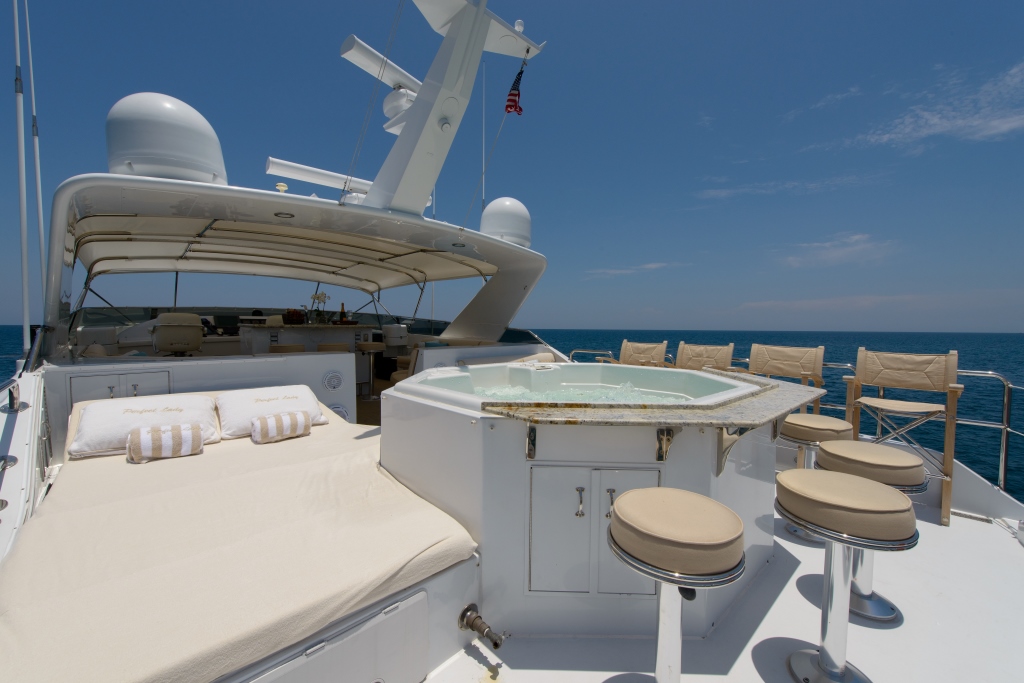 Motor yacht PERFECT LADY - Sunbed and Jacuzzi.jpg
