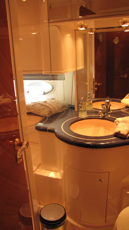 Motor yacht POSEIDON -  Ensuite.jpg