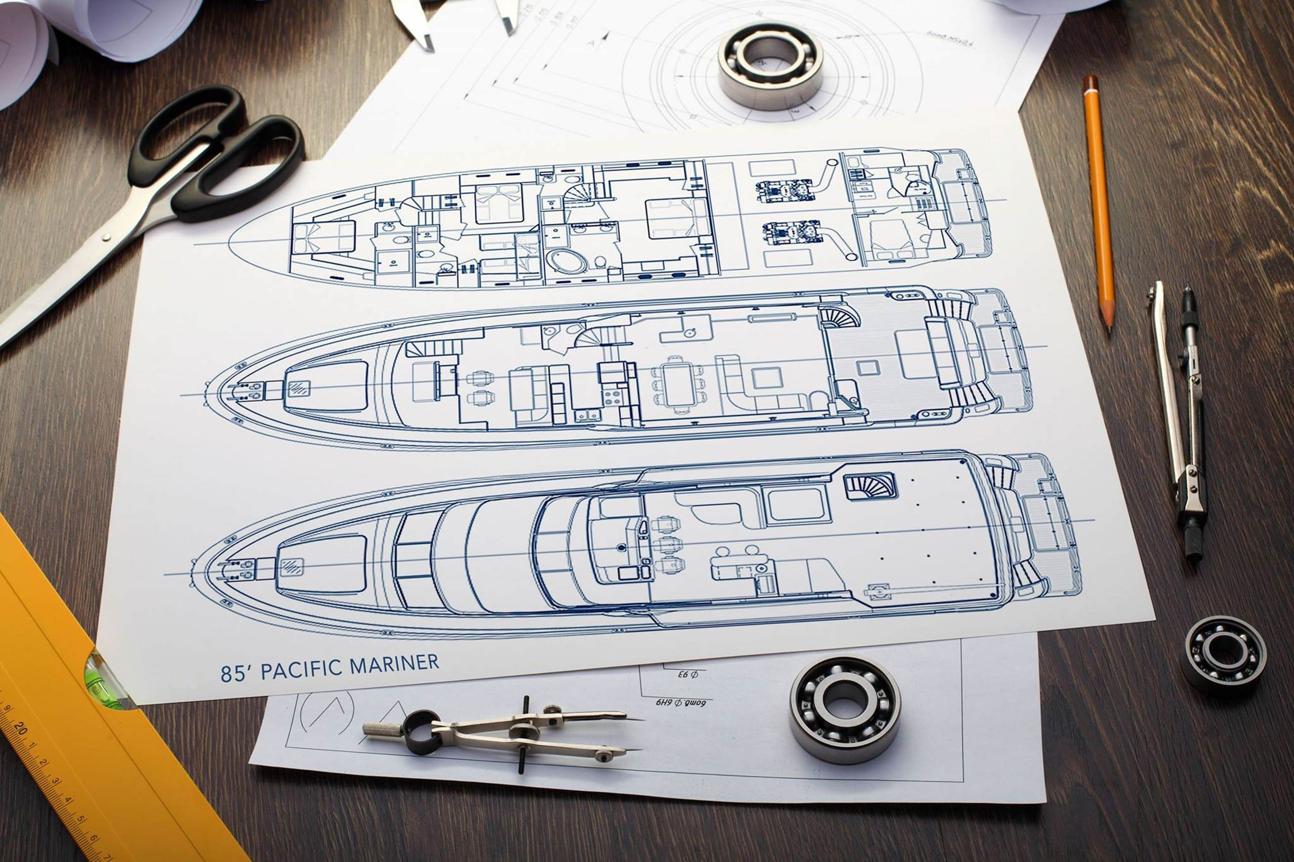 Motor yacht REFLECTIONS - Layout.jpg