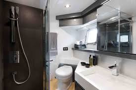 Motor yacht SCUDERIA -  Ensuite 2.jpg