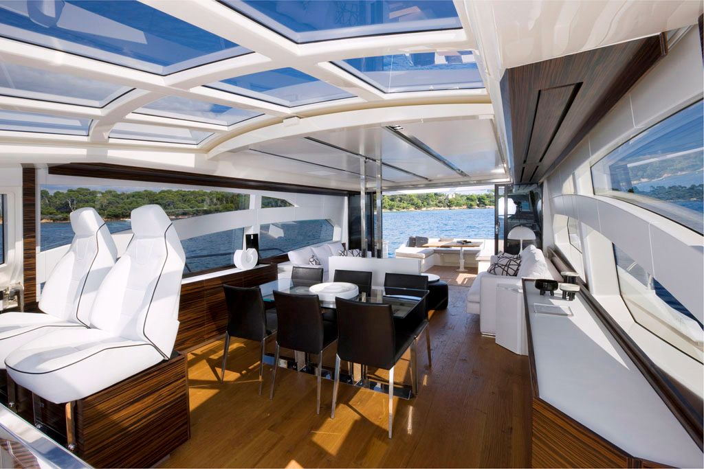 Motor yacht SCUDERIA -  Salon and Dining.jpg
