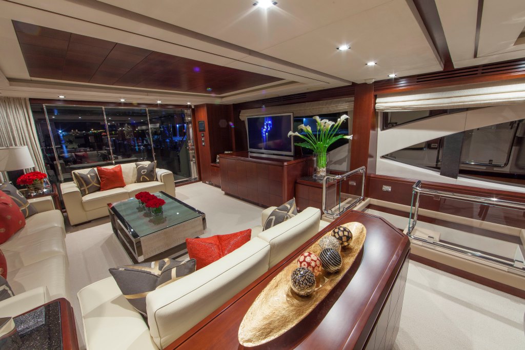 Motor yacht SORRIDENTE - Salon.jpg