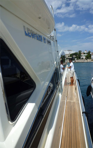 Motor yacht SVEA -  Side Deck.jpg