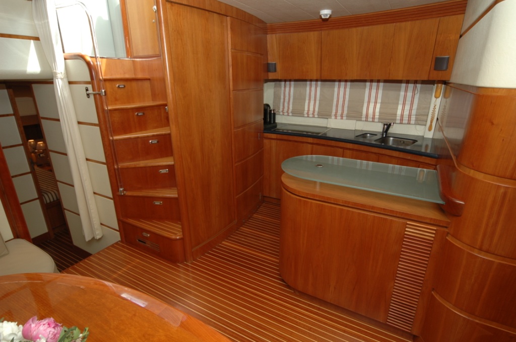 Motor yacht SWEET TITI -  Galley.jpg