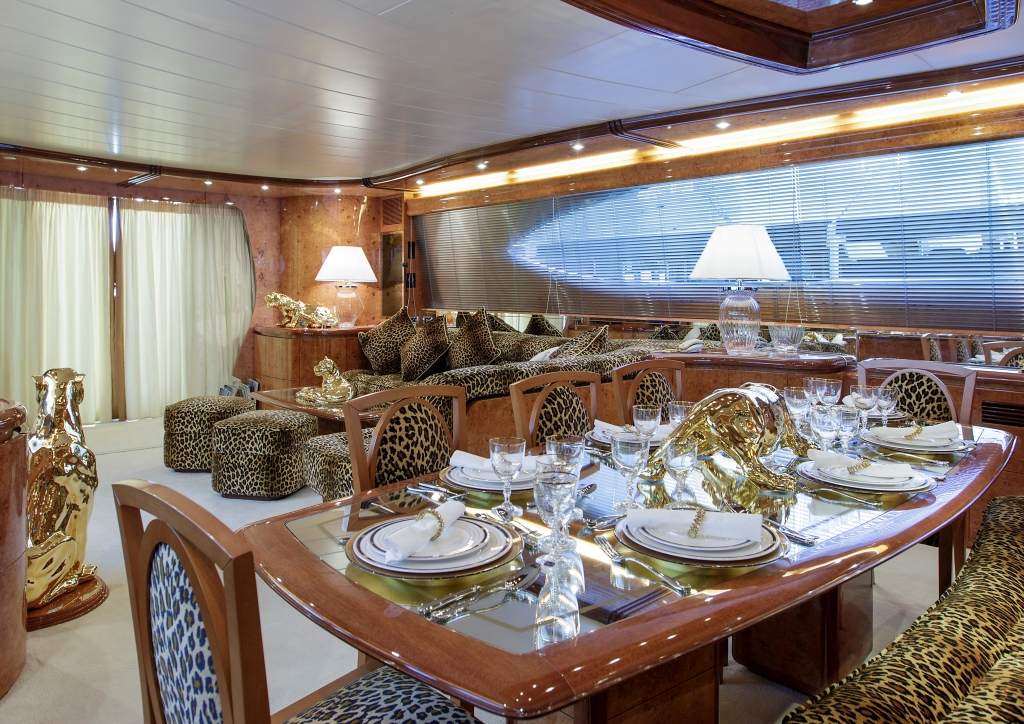 Motor yacht Sea Jaguar -  Dining Table.jpg
