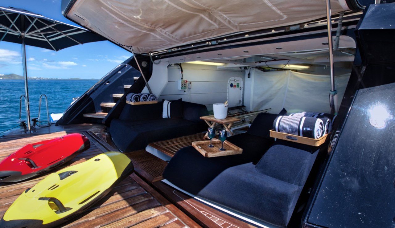 Motor yacht TAKE 5 - 031.jpg