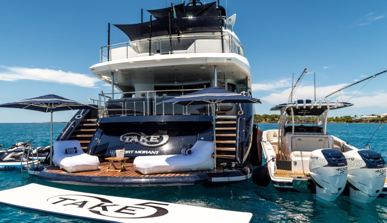 Motor yacht TAKE 5 - 033.jpg