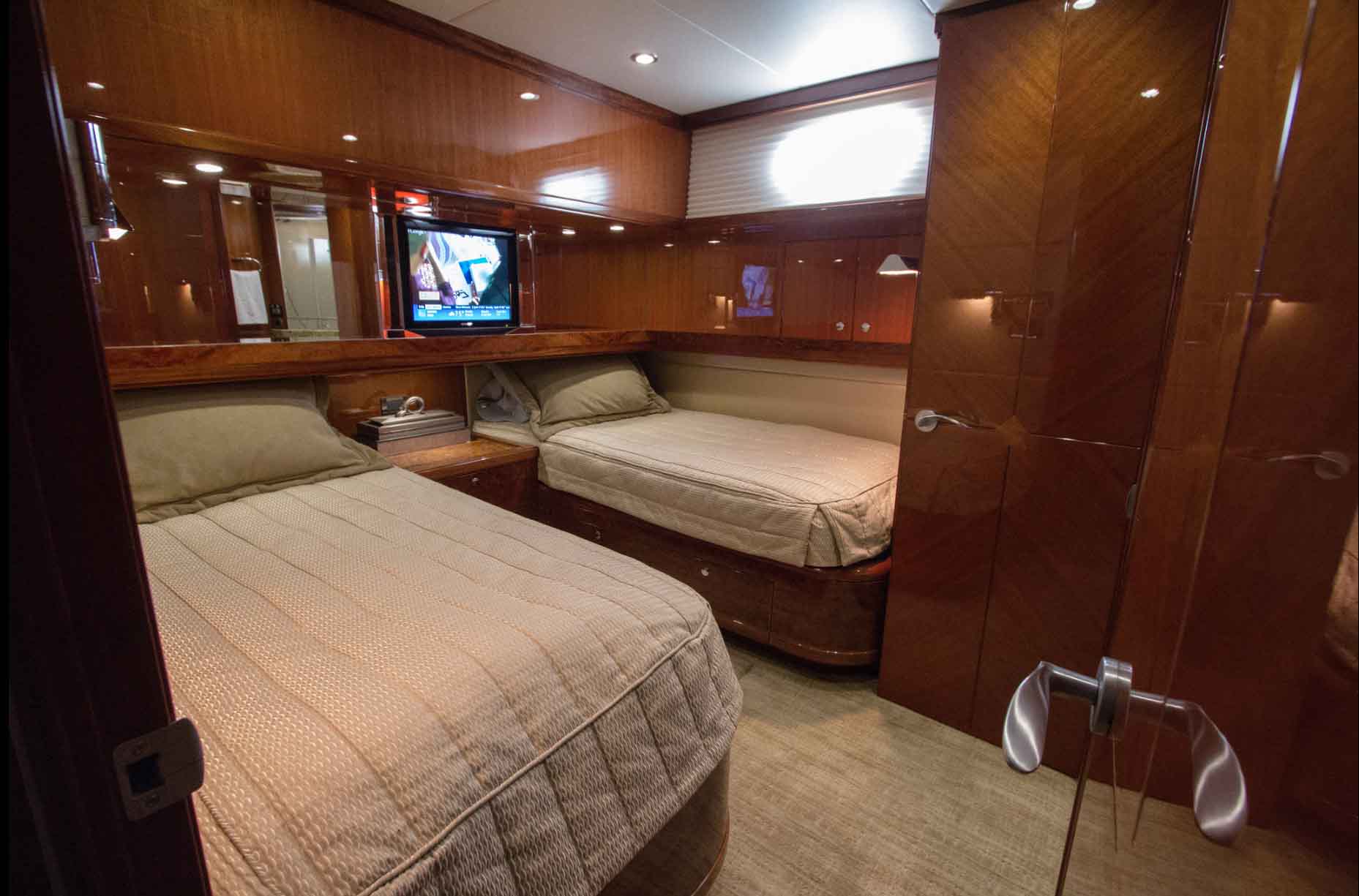 Motor yacht THE PEARL - 011.jpg