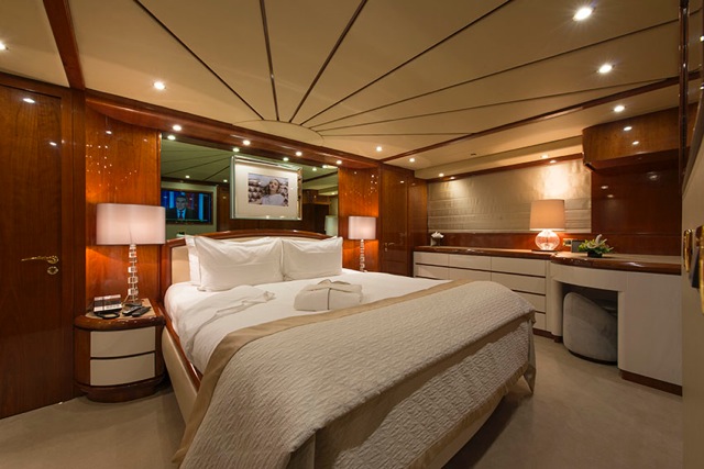 Motor yacht THE WELLESLEY - Master Cabin.jpg