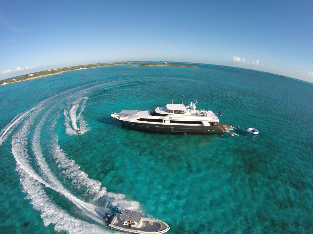 Motor yacht UNBRIDLED - 031.jpg