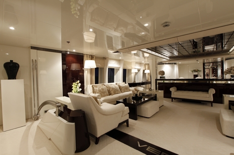 Motor yacht VERA -  Main Salon 2.jpg