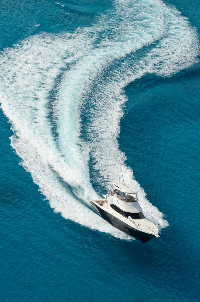 Motor yacht uSHAKA -  Cruising.jpg