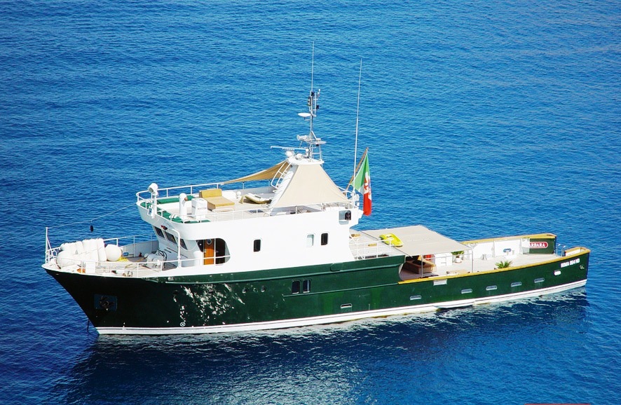 NAVE BARBARA -  Main.jpg