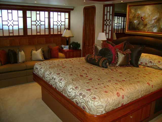 NEW MOON II - Master Cabin.jpg