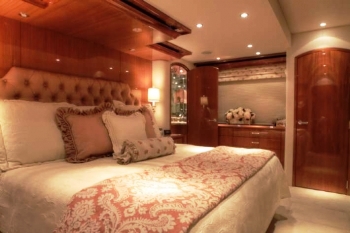 NICKS TRAVELIN MAN 4 -  Master Cabin 2.jpg